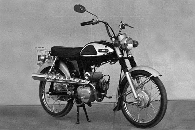 1964年 YAMAHA F5-S
