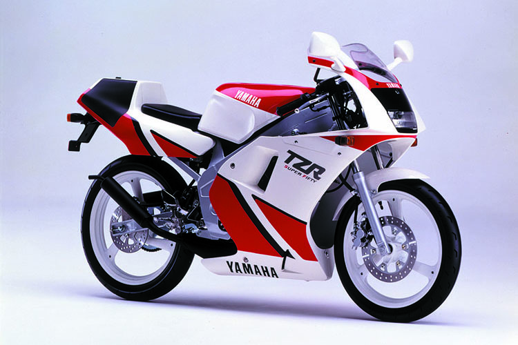 1990年2月　TZR50（3TU1) ホワイト×ファインレッド